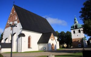 芬兰开放移民，接纳移民